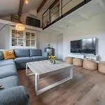 Klaverhoeve Stene 度假居 *