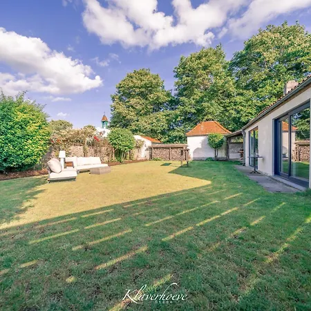 Klaverhoeve Stene 度假居 *